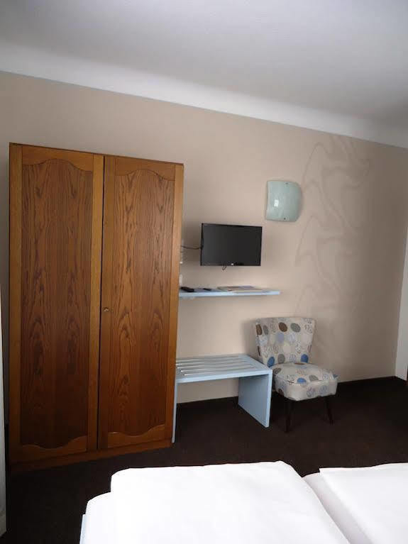 Hotel Koenigsaecker FDH Exteriör bild